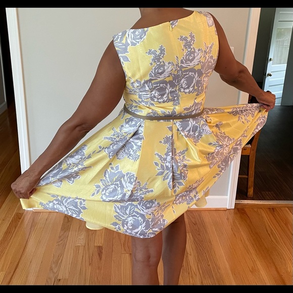 Jessica Howard sleeveless yellow and gray summer dress. Size 14 - Picture 3 of 6